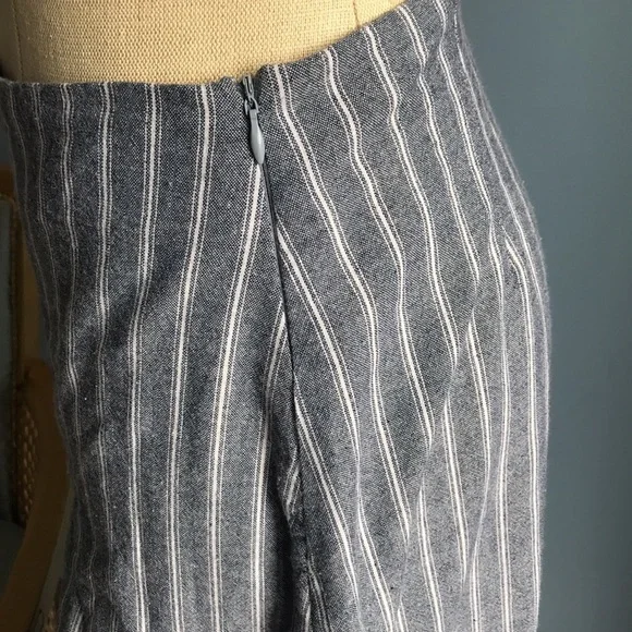 Gray striped asymmetric ruffled maxi 1/4 side zip trendy fall skirt size S - Picture 7 of 10